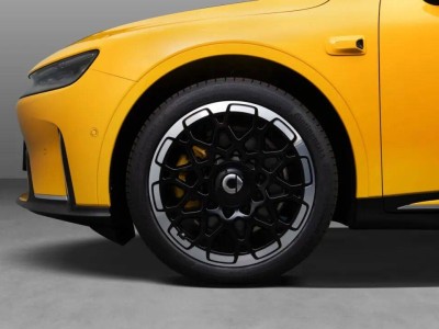 smart精靈6號(hào)即將登場(chǎng):梅賽德斯設(shè)計(jì)加持,超長(zhǎng)續(xù)航掀背轎車(chē)新選擇