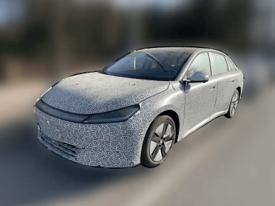 極狐S3增程版路試諜照來襲 外觀運動內飾實用 動力值得期待