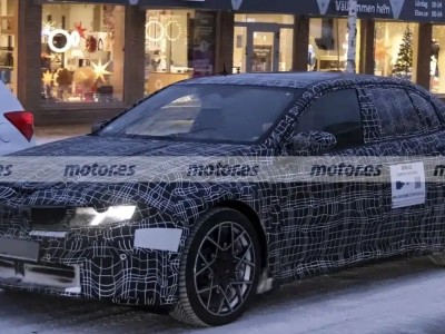 全新寶馬i3諜照曝光!2026首發(fā) 基于800V平臺 或推四電機M3車型