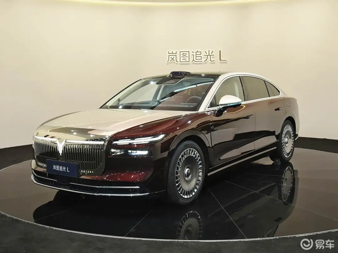 全域800V架構+華為智駕 嵐圖追光L能否攪動中高端混動轎車市場?