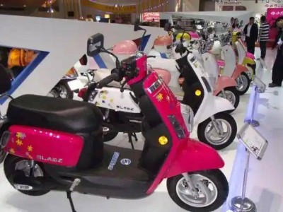 電動車充電有講究!"每天充"和"用光再充"都不對,老師傅教你正確方法