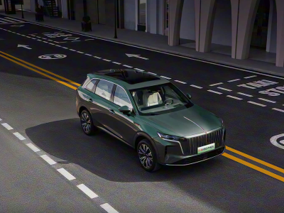 紅旗HS6 PHEV來襲!四驅+超長純電續(xù)航,20萬級市場新攪局者?