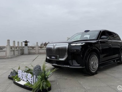 東方美學邂逅科技鋒芒,嵐圖泰山以全能實力重塑豪華SUV新格局