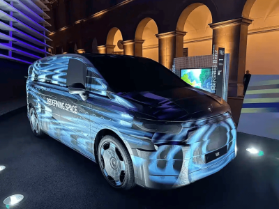 奔馳全新純電MPV VLE預告圖曝光，國產進程加速或重塑高端市場格局