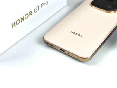 哪款手機好用性價比高？想要穩定通信就看這臺