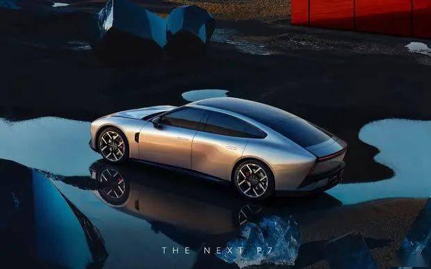 全新小鵬P7車尾細節