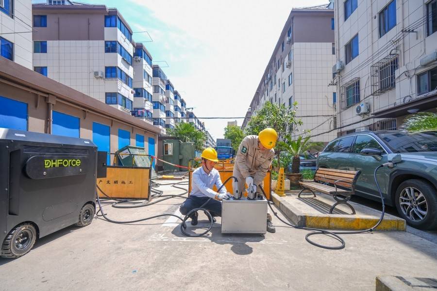 新能源汽車反向供電現(xiàn)場(chǎng)