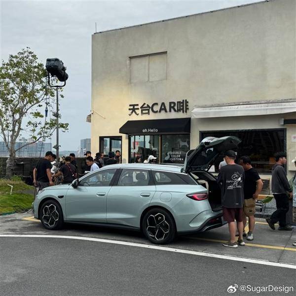 比亞迪海豹06旅行版車尾細節(jié)