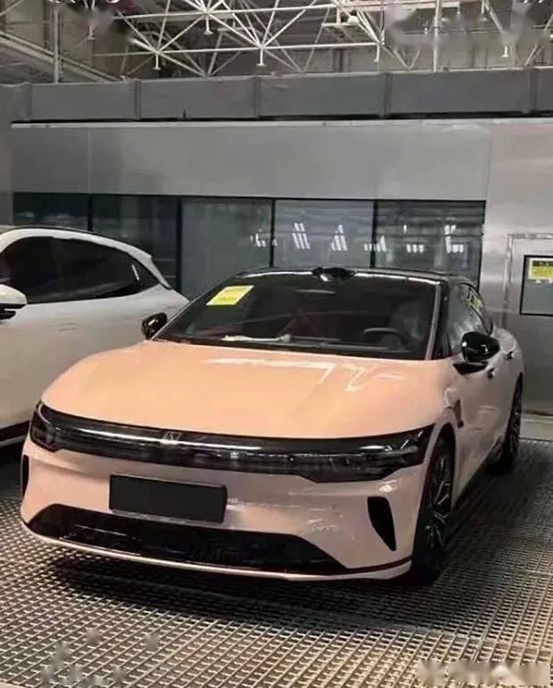 新款極氪007車(chē)頭圖