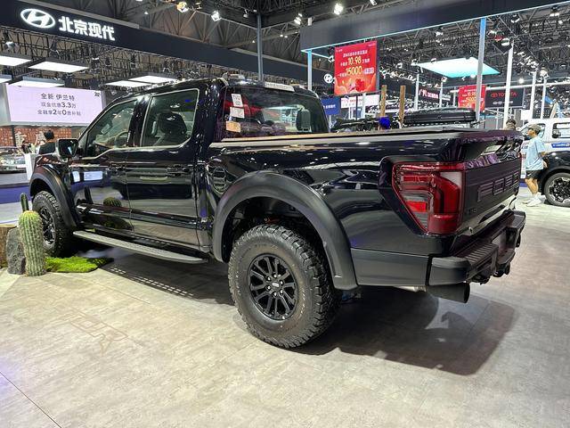 新款F-150猛禽皮卡車身尺寸