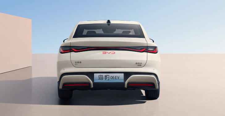 比亞迪海豹06EV車身側(cè)面圖