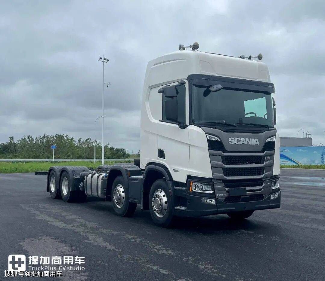 國產斯堪尼亞四軸載貨底盤