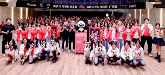 一群穿制服的人

AI 生成的內容可能不正確。