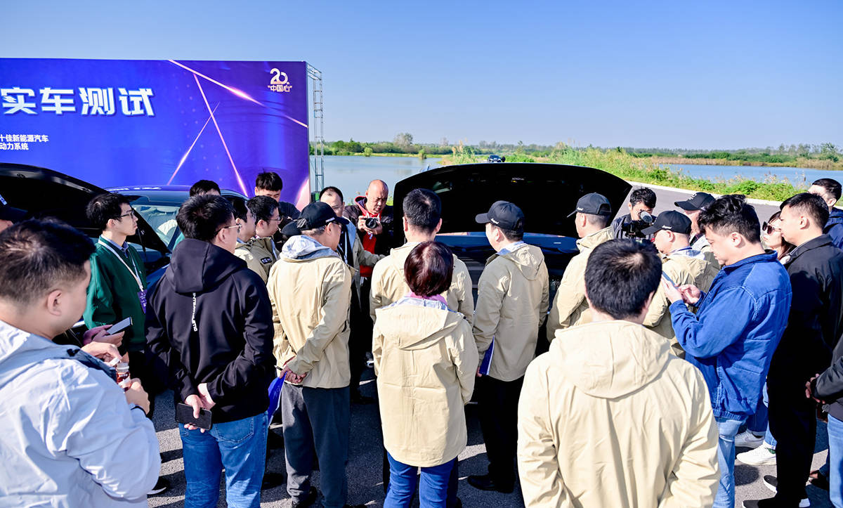 新能源汽車測(cè)試場(chǎng)景